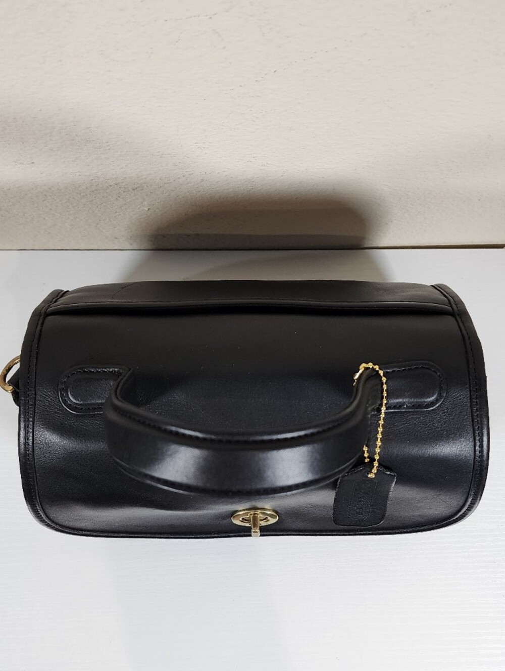 Vintage Coach Black Leather Manor Bag #9977 - Picture 6 of 15